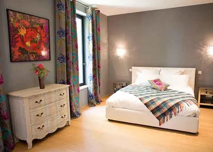 Domaine Du Prieure D'estagel D'hotes Bed & Breakfast 3*