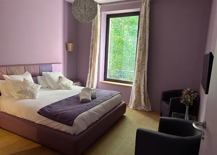 Domaine Du Prieure D'estagel D'hotes Bed & Breakfast 3*