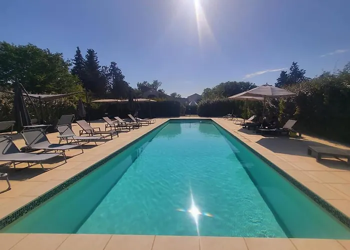 Domaine Du Prieure D'estagel D'hotes Bed & Breakfast 3*