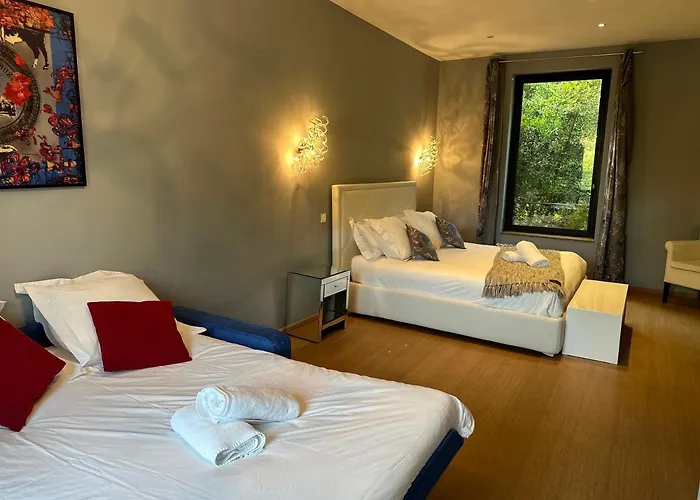 Bed & Breakfast Domaine Du Prieure D'estagel D'hotes